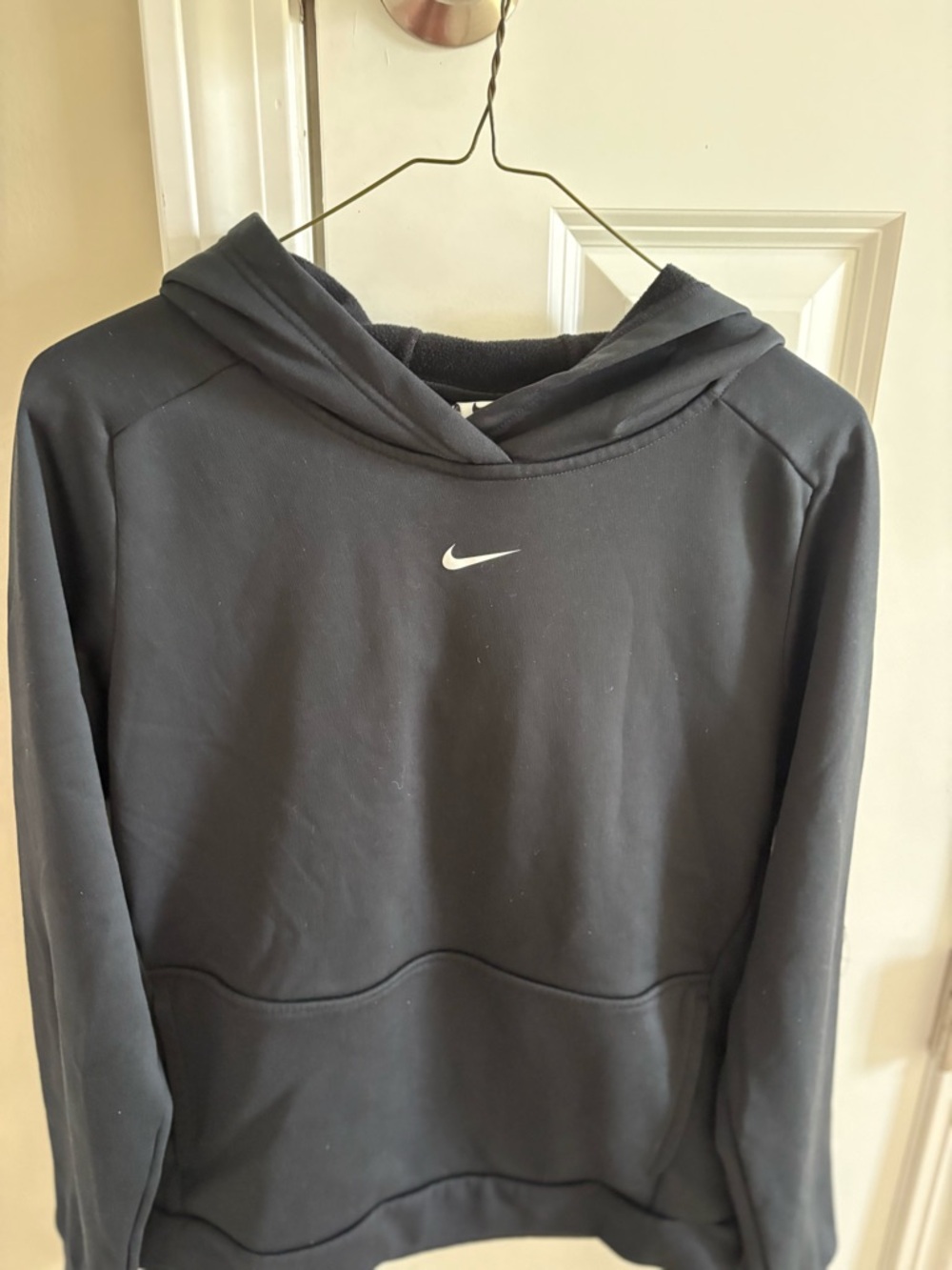 Nike Men’s Black Pullover Hoodie Sweatshirt